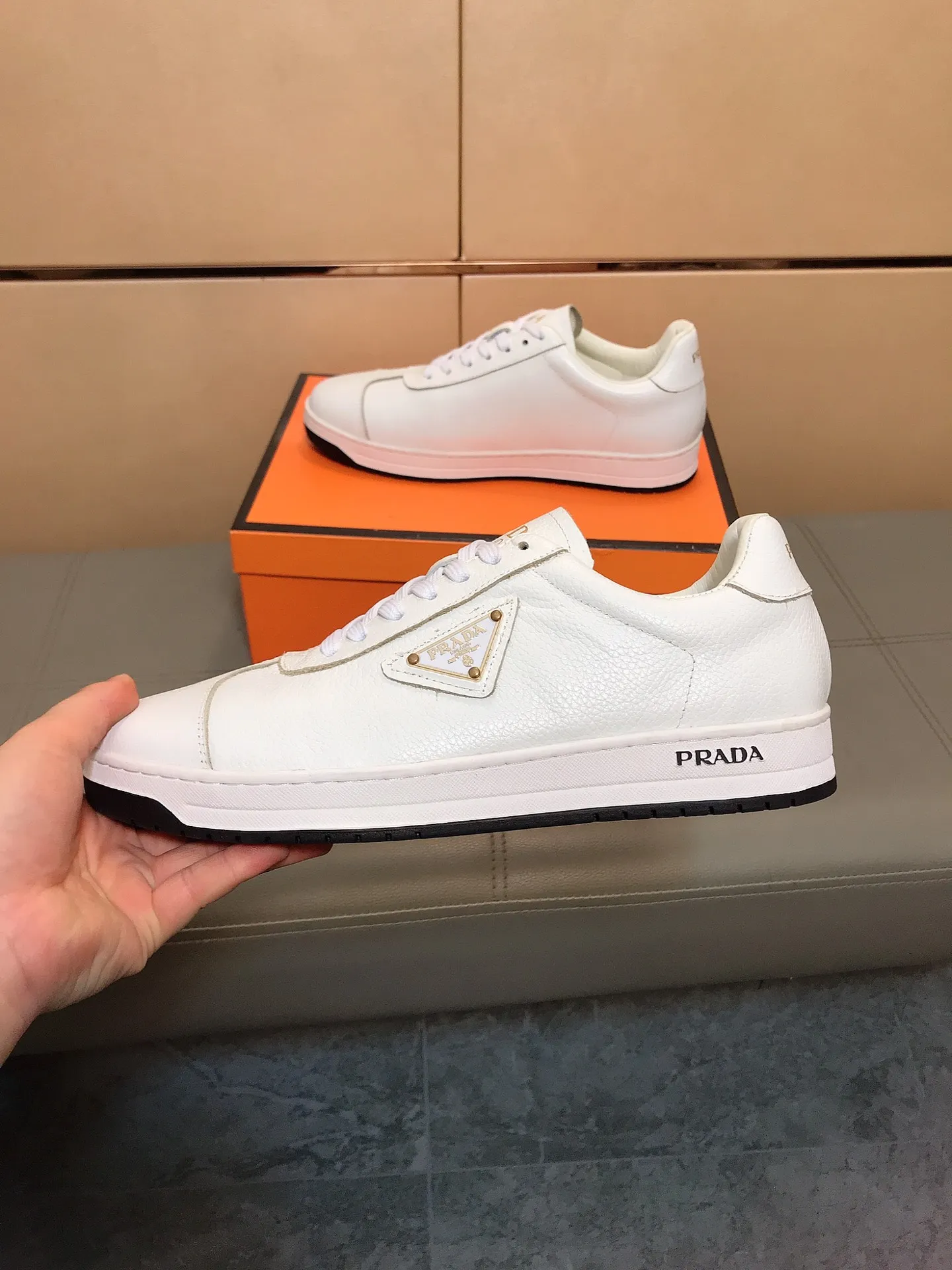 Ex-factory price 380 💎💎🆕Prada's latest casual and fashionable men's shoes👟hot style💥simple and elegant style, exclusive for trendy men. Unique latest brand elements👑, fashionable and generous, the fabric is original imported cowhide, pigskin breathable lining + feet, super comfortable and wear-resistant outsole, classic model taken in kind, size: 38-44